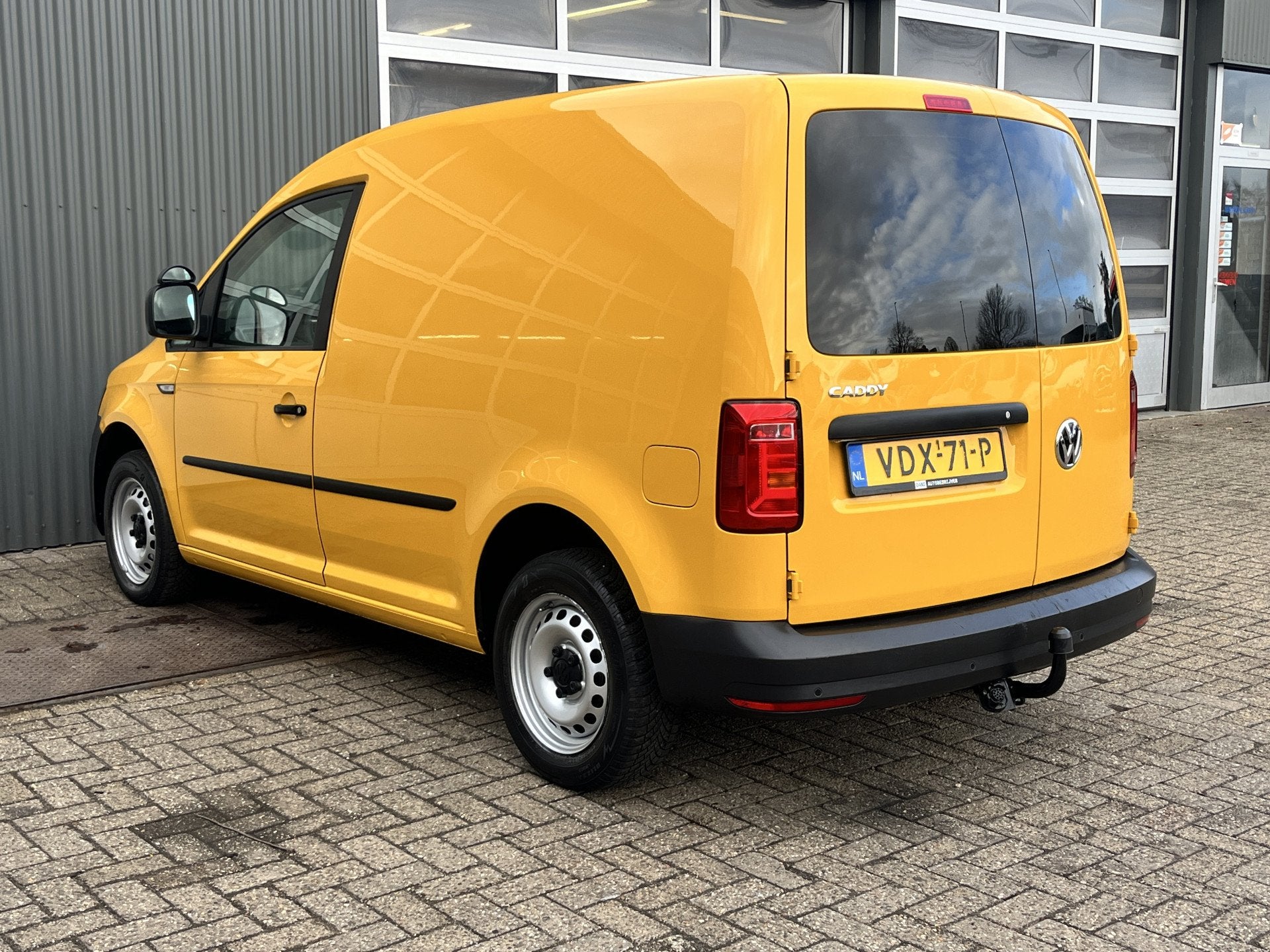 Volkswagen Caddy 2.0 TDI L1H1 Airco Cruise controle Trekhaak, Auto's, Bestelauto's, Stof, Gebruikt, 4 cilinders, Volkswagen