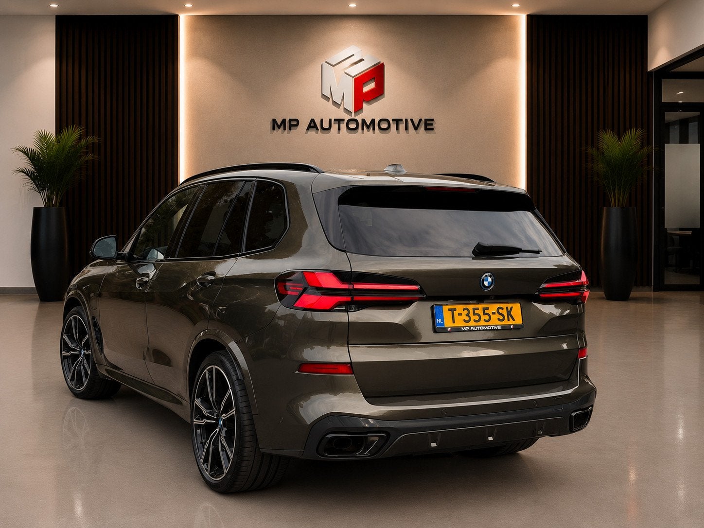 BMW X5 XDrive50e M-Sport Pro|Bowers&Wilkens|SKY|BTW|Luchtver, Auto's, BMW, Gebruikt, 2395 kg, 489 pk, Hybride Elektrisch/Benzine