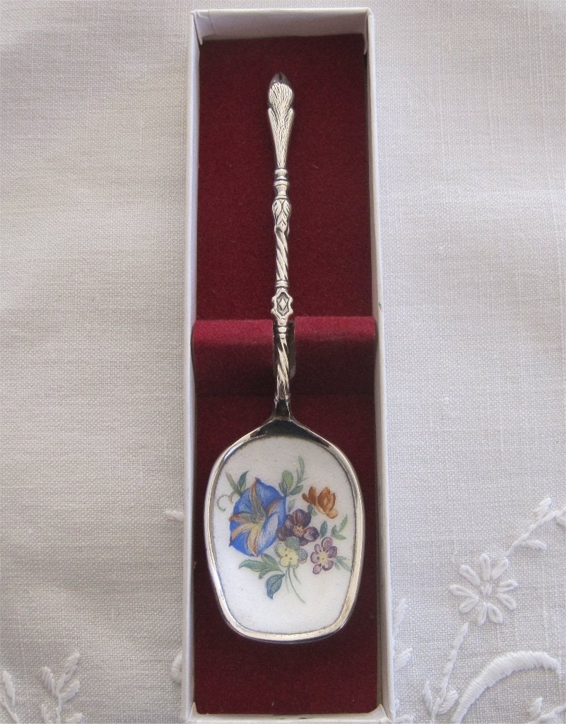 (Nieuwe) PAKO suikerlepel, versierd met zomerbloemen, Antiek en Kunst, Antiek | Goud en Zilver, Ophalen of Verzenden
