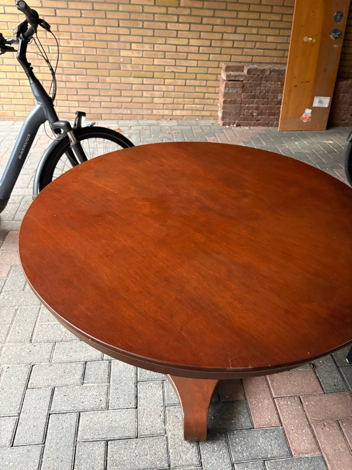 Ronde houten eettafel - Klassiek en sfeervol, Ophalen, Gebruikt, 100 tot 150 cm, Rond