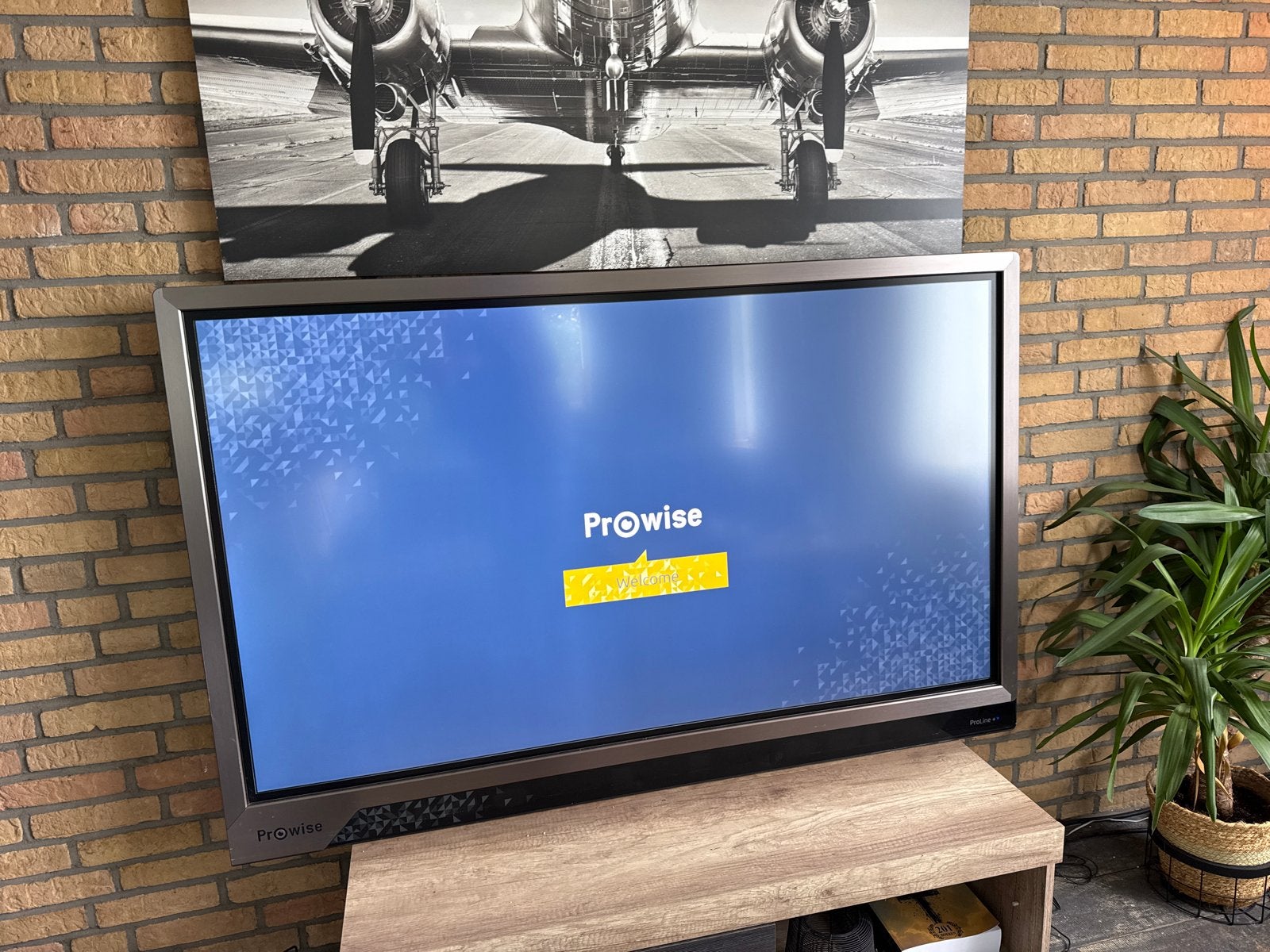 Prowise ProLine+ Touchscreen - Interactief Digibord, LED, 50 Hz, Zo goed als nieuw, 100 cm of meer