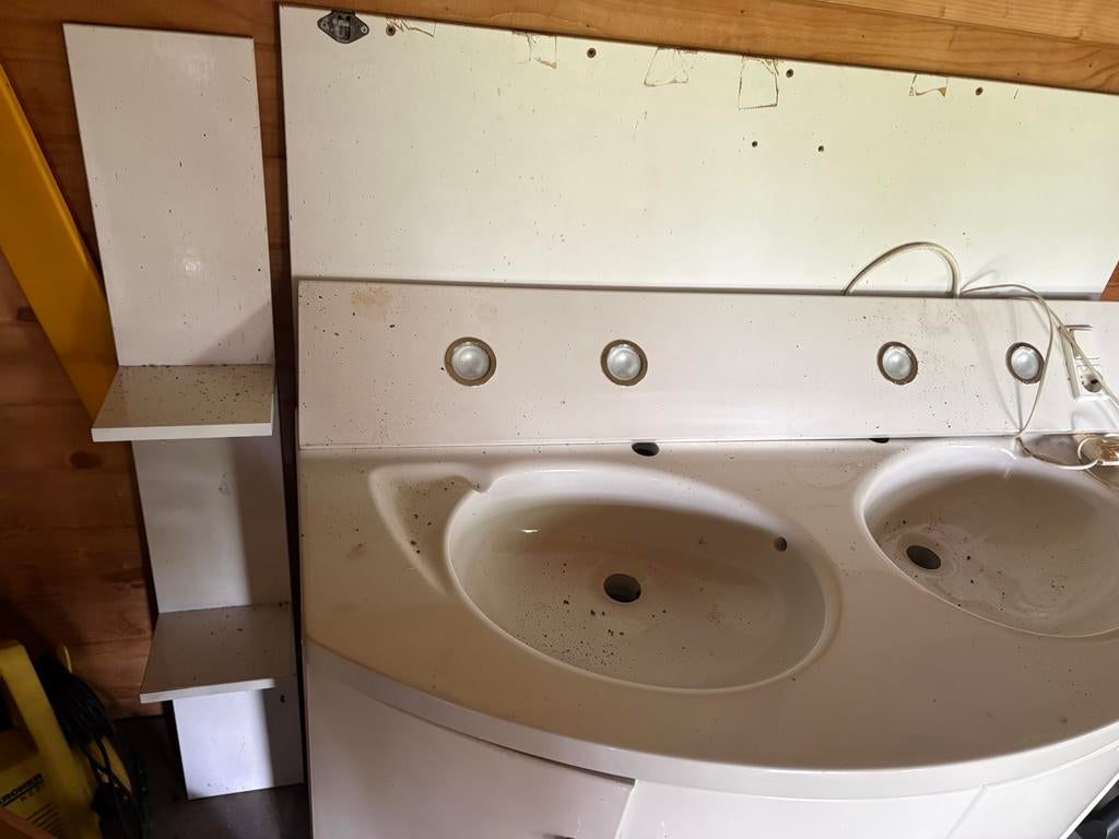Badkamer meubel sanjura dubbele wasbak spiegel en spotjes!, Ophalen of Verzenden, Zo goed als nieuw