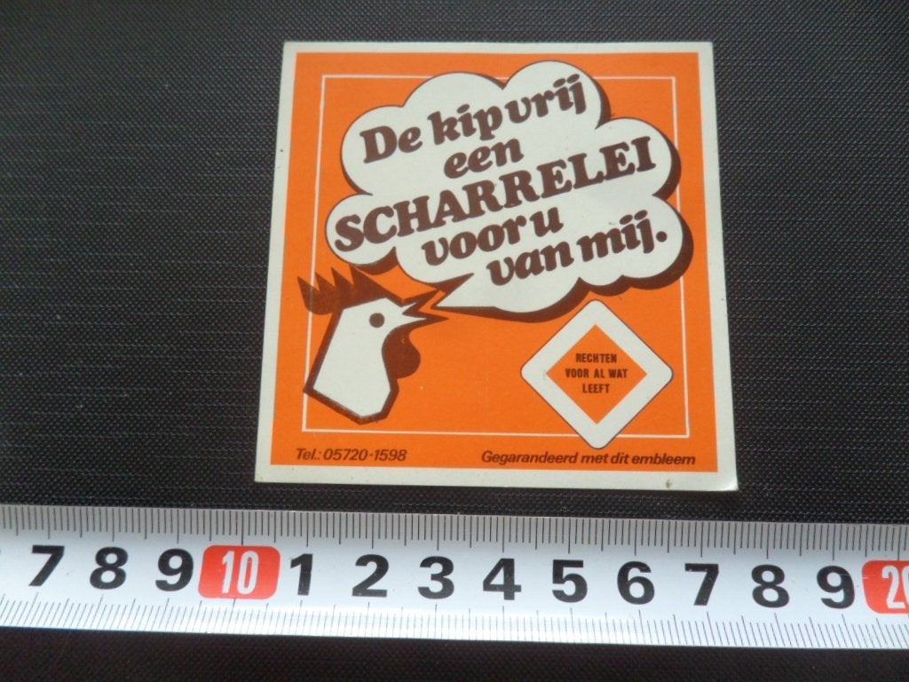 sticker De kip vrij een scharrelei voor u van mij, Ophalen, Zo goed als nieuw