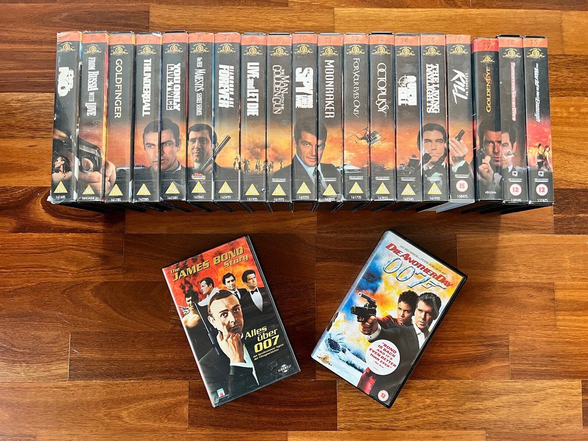 James Bond VHS collectie, Vanaf 12 jaar, Ophalen of Verzenden, Nieuw in verpakking, VHS