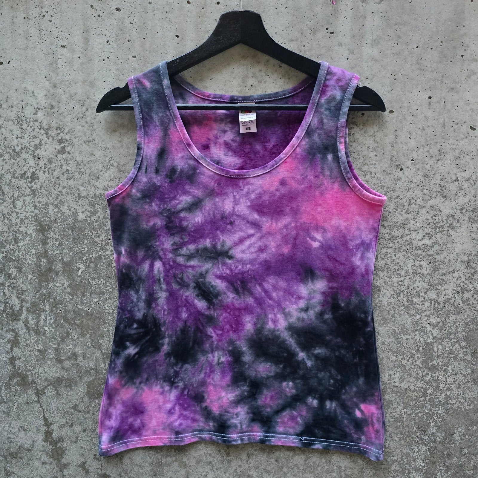 Paars - zwart spiral tie dye dames tanktop maat S, Overige kleuren, Nieuw, Ophalen of Verzenden, Spiral Creaties