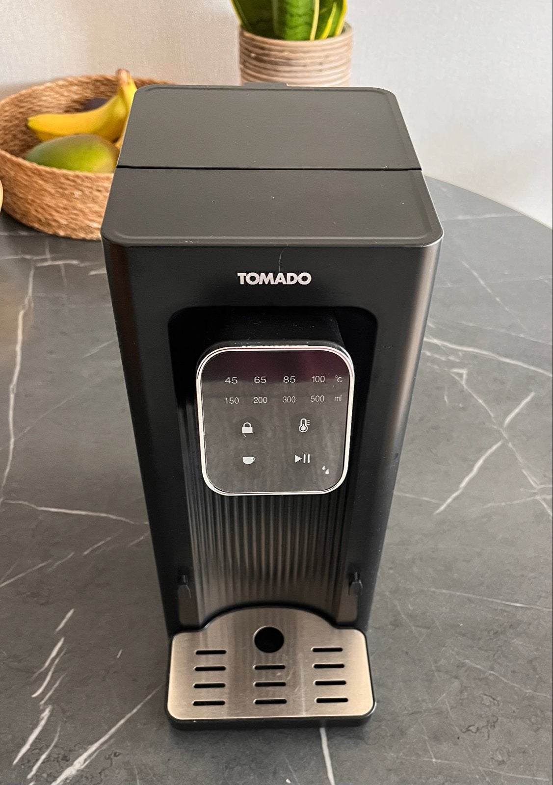 Tomado Warmwaterdispenser - Zwart, Ophalen, Afneembaar waterreservoir, Overige modellen, Overige typen