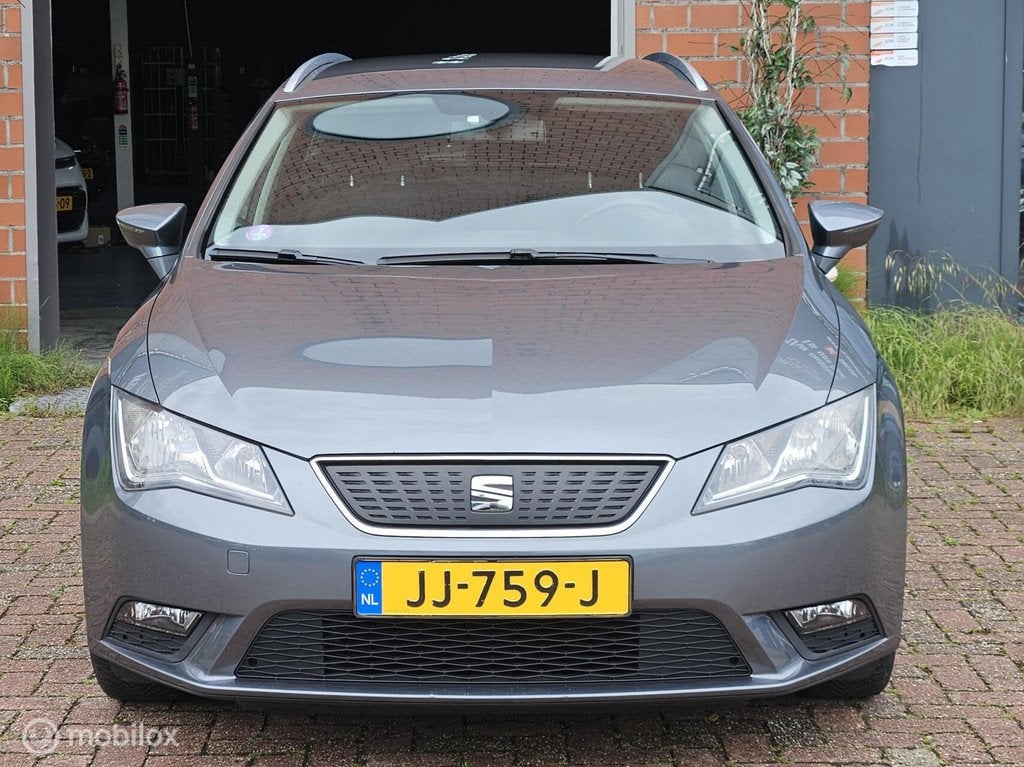 SEAT León