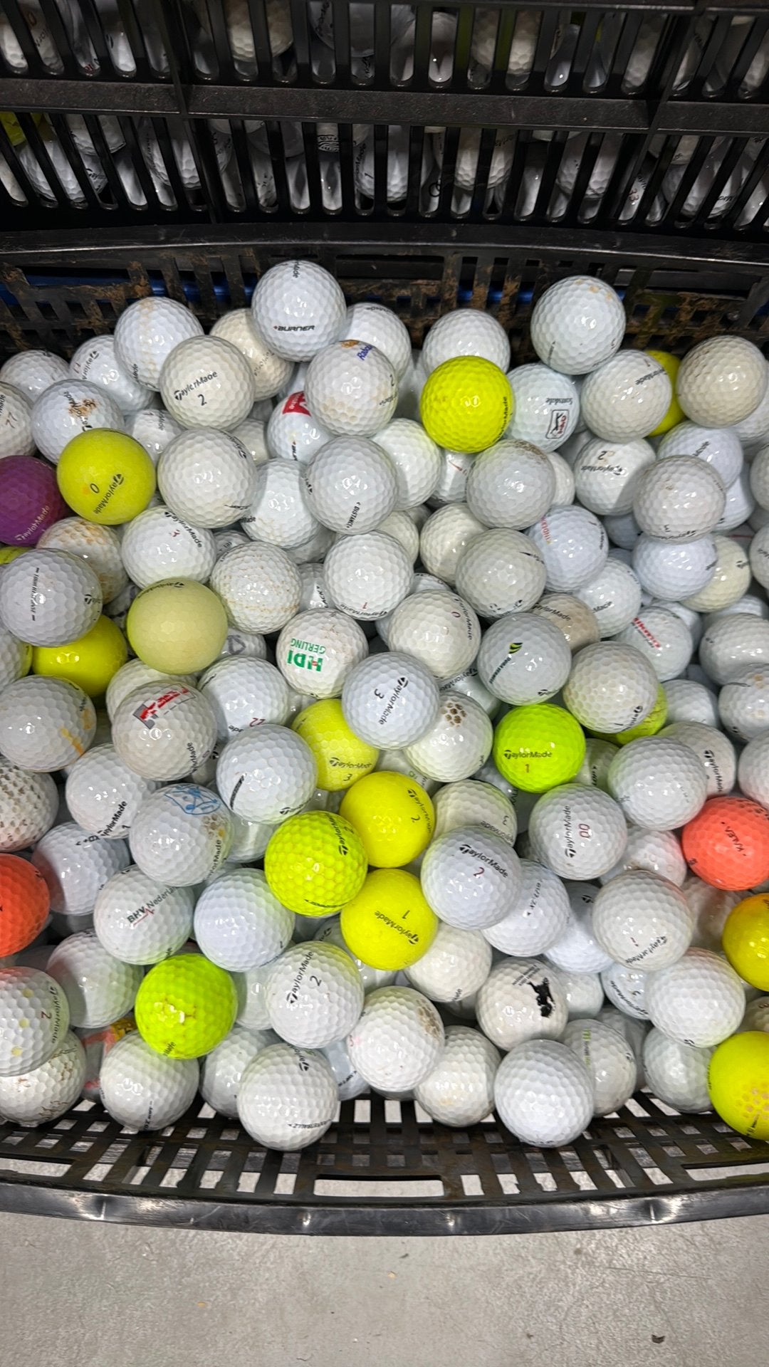 50 Taylormade golfballen, Ophalen of Verzenden, Zo goed als nieuw, Bal(len)