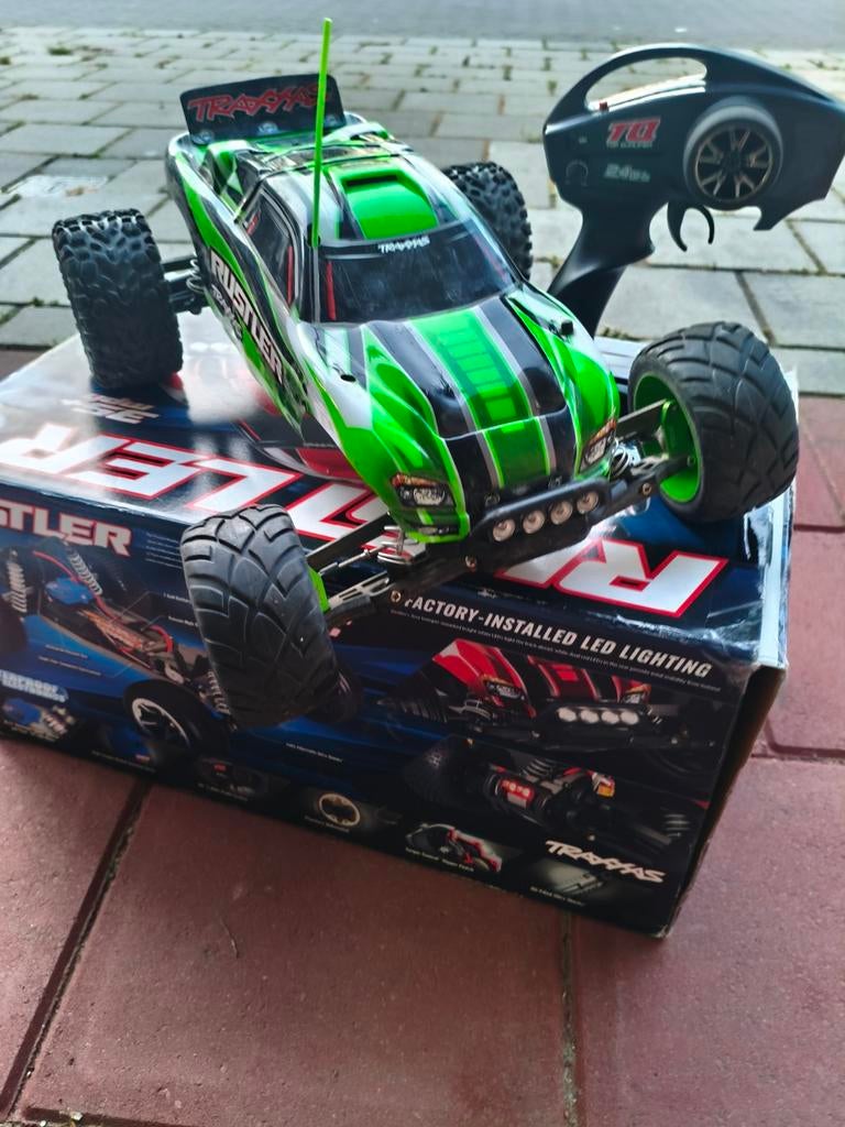 Traxxas Rustler 2WD RTR Rc verlichting radio auto 2S ready, Elektro, Auto offroad, Ophalen of Verzenden, Zo goed als nieuw