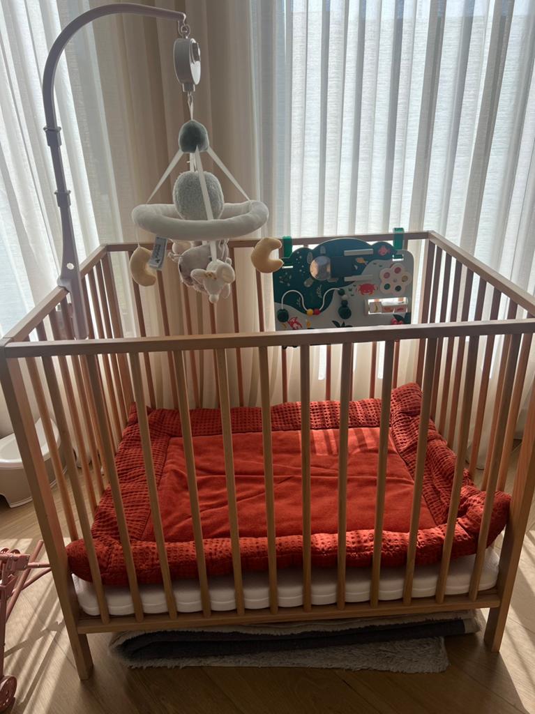 Box met matras en boxkleed, Ophalen, Zo goed als nieuw, Boxkleed