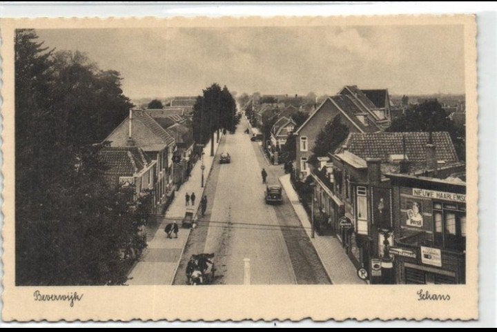 Beverwijk Schans met veel gevel reclame o.a. Persil, Verzenden, 1920 tot 1940, Ongelopen, Noord-Holland