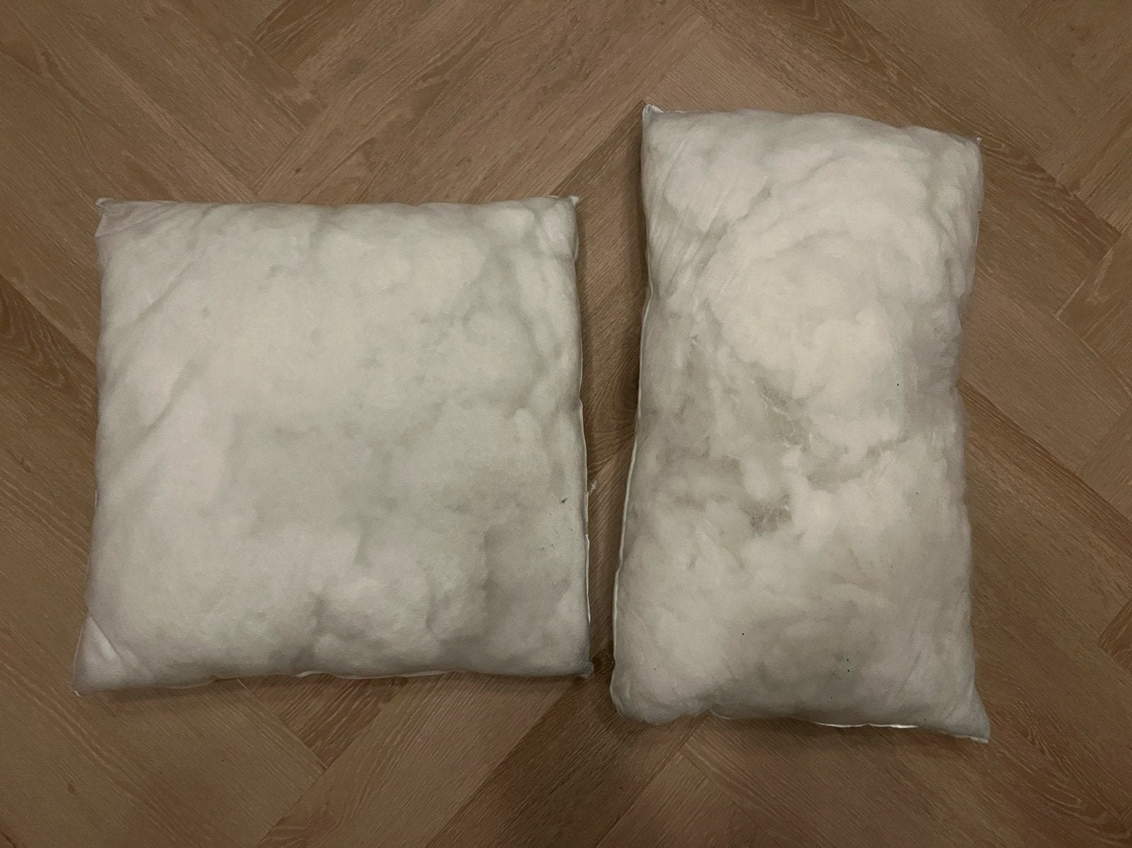 2 IKEA binnenkussens - 35x60 cm & 45x45 cm, Ophalen of Verzenden, Gebruikt, Wit, IKEA