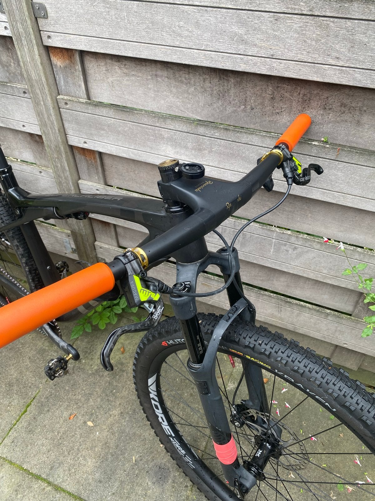 Foto 5 van Trek Supercaliber 9.8 axs L