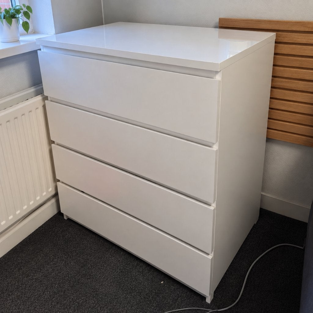 White 4-drawer chest of drawers, Huis en Inrichting, Ophalen, 5 laden of meer, 100 tot 150 cm, 50 tot 100 cm