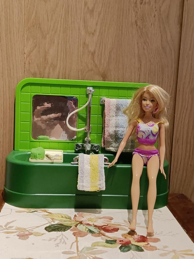Vintage ligbad voor Barbie, Ophalen of Verzenden, Gebruikt, Poppenhuis