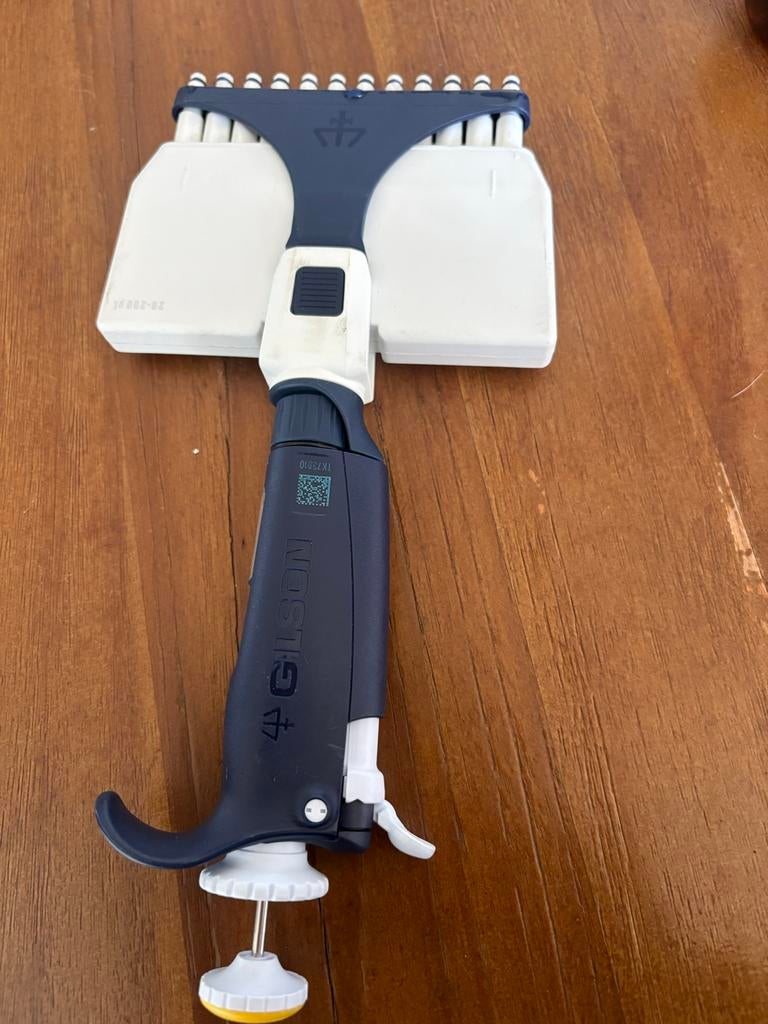 Gilson Pipetman M meerkanalenpipet 20-200 µl, Zakelijke goederen, Machines en Bouw | Overig, Ophalen