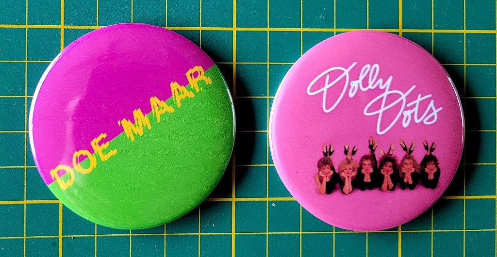 Doe Maar of Dolly Dots Koelkastmagneet, Verzamelen, Muziek, Artiesten en Beroemdheden, Verzenden, Nieuw, Gebruiksvoorwerp