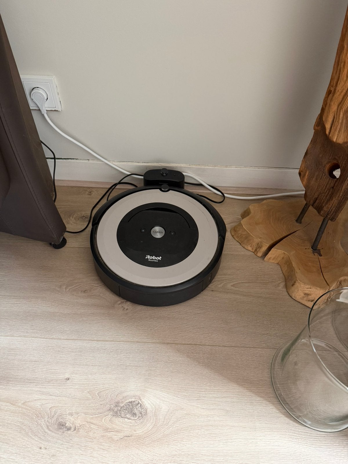 Irobot Roomba E5, Witgoed en Apparatuur, Stofzuigers, Ophalen of Verzenden, Zo goed als nieuw, Robotstofzuiger