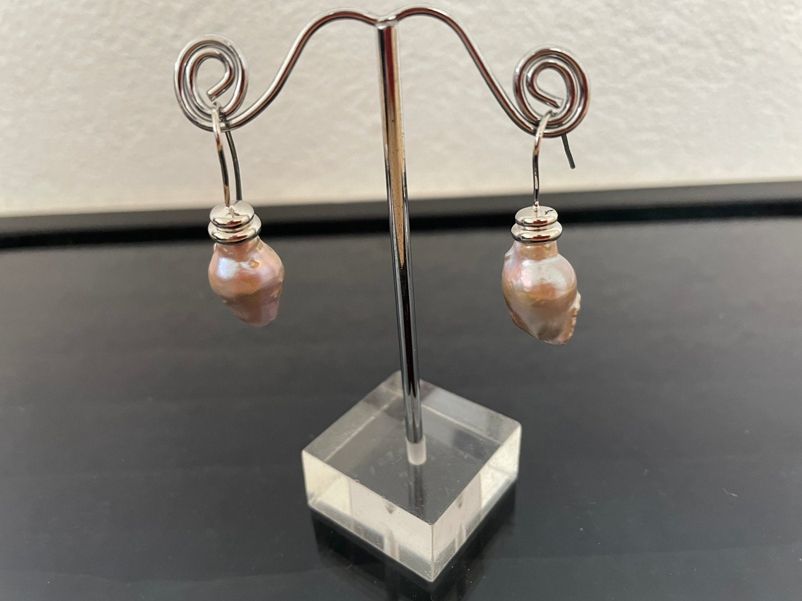Zilveren barok parel oorhangers, Verzenden, Nieuw, Wit, Zilver