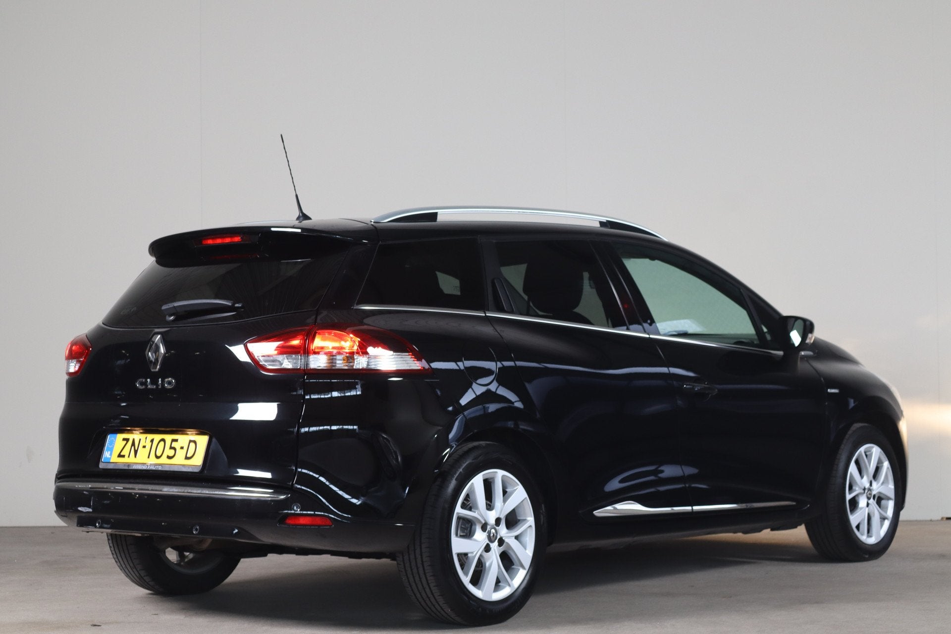 Renault Clio Estate 0.9 TCe Limited - NL- Auto! Keyless E+S, Auto's, Renault, 898 cc, Stof, Gebruikt, Euro 6