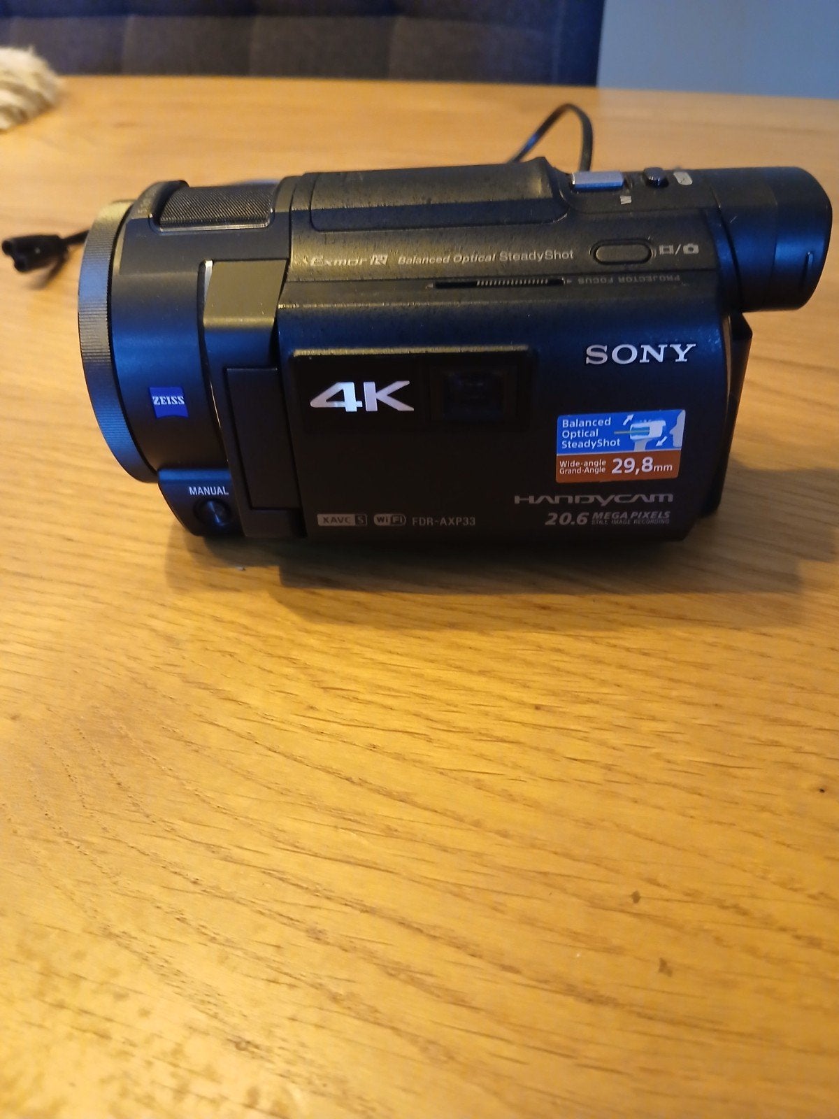 Sony Handycam FDR-AXP33 4K Videocamera met Projector, Full HD, Overige soorten, Ophalen of Verzenden, Zo goed als nieuw