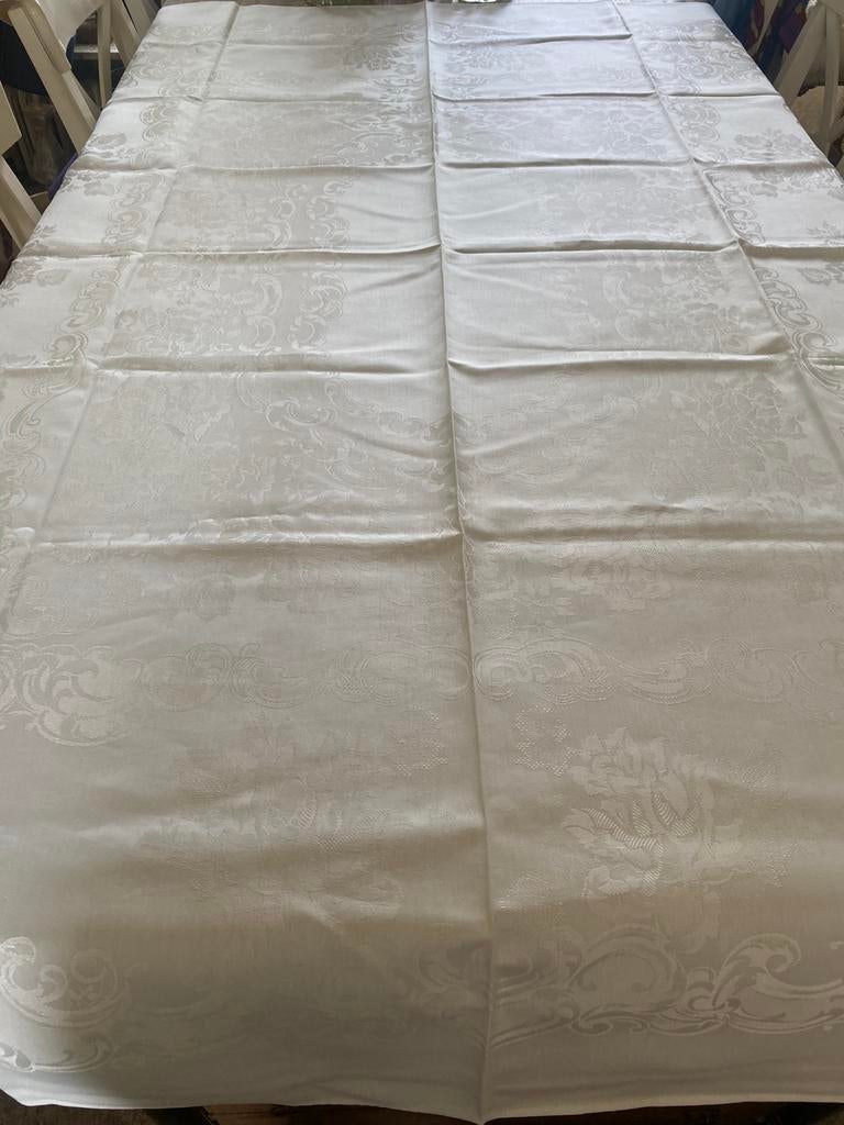 Damast off-white tafelkleed, Ophalen of Verzenden, Nieuw, Overige kleuren, Tafelkleed of Tafelzeil