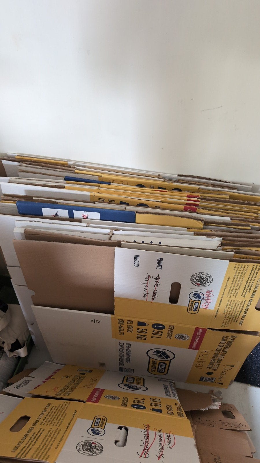 Partij 40 verhuisdozen, Ophalen, 40 tot 60 cm, Opvouwbaar, 50 tot 75 cm