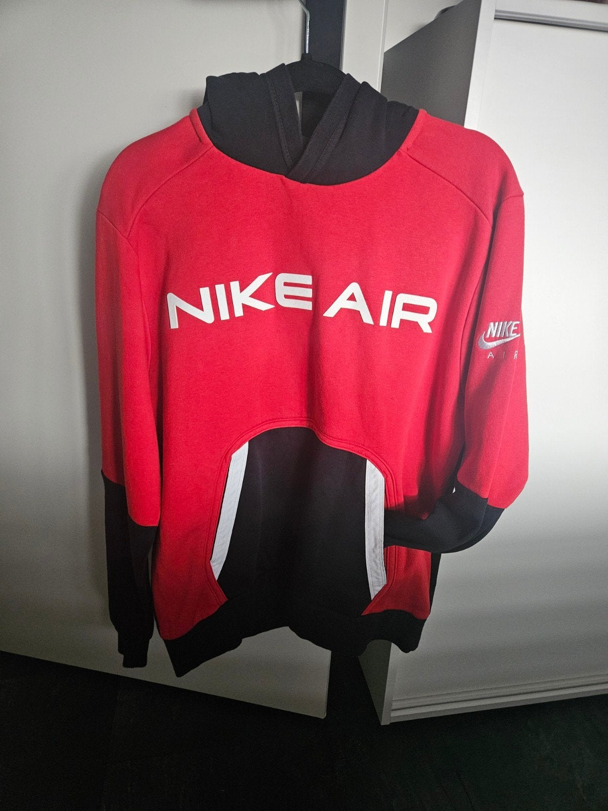 Nike Air Hoodie Maat M - Rood/Zwart, Maat 48/50 (M), Nike, Ophalen of Verzenden, Gedragen