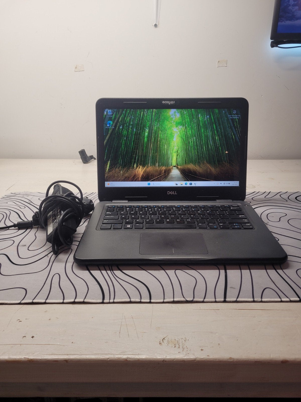 LAPTOP /ZGAN/ MET OPLADER / TOUCHSCREEN / DELL /, 2 tot 3 Ghz, 8 GB, 13 inch, Met touchscreen