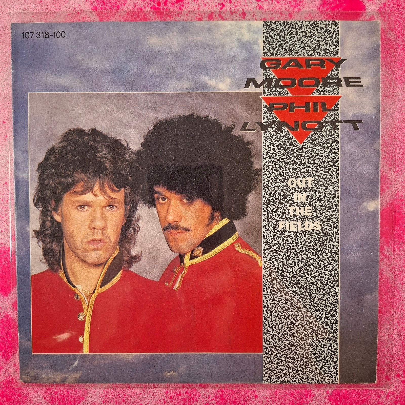 Gary Moore Phil Lynnot Out in the fields.  single.    Star45, Cd's en Dvd's, Vinyl Singles, 7 inch, Ophalen of Verzenden, Zo goed als nieuw