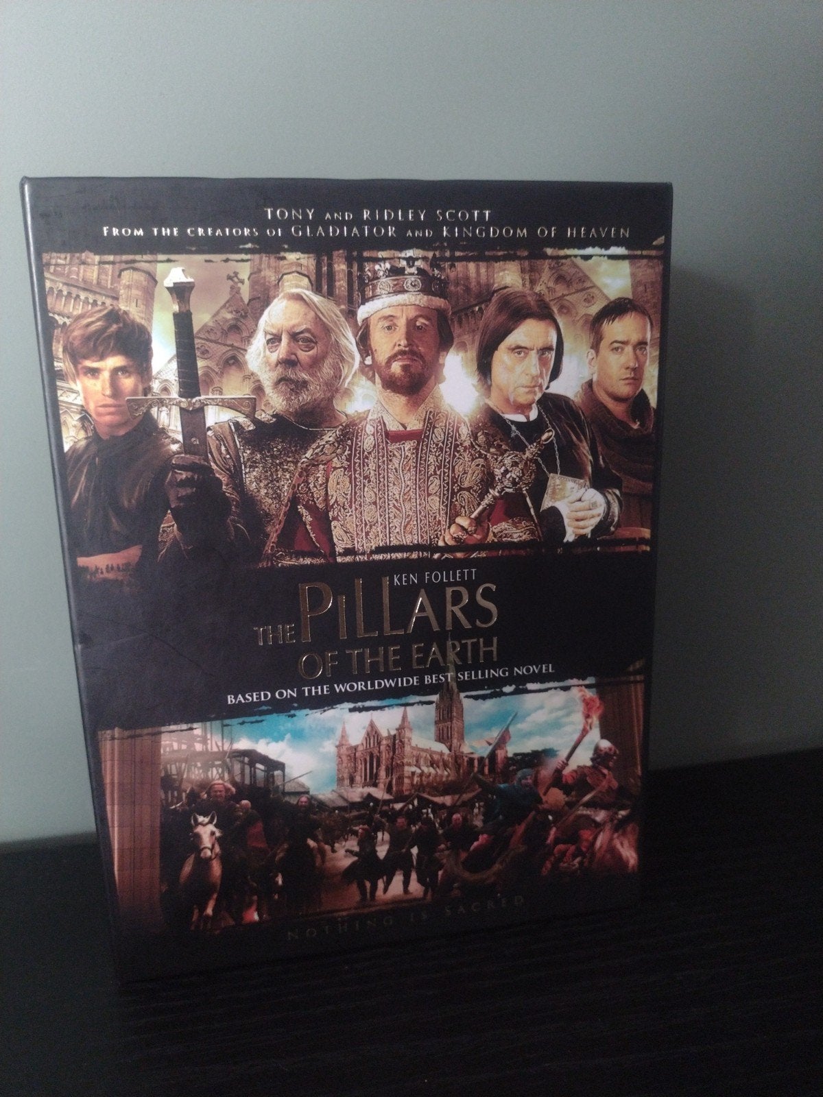 The Pillars of the Earth - Historisch Drama blu ray Boxset, Cd's en Dvd's, Avontuur, Boxset, Ophalen of Verzenden, Zo goed als nieuw