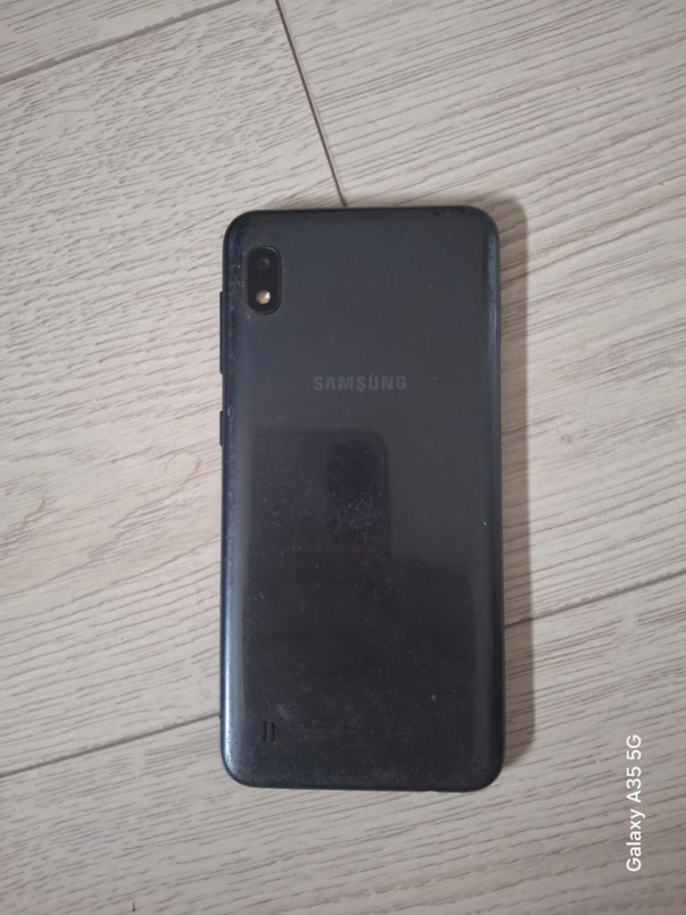 Samsung Galaxy A10 - Defect voor onderdelen/reparatie, Zwart, Touchscreen, Ophalen of Verzenden, Zonder simlock