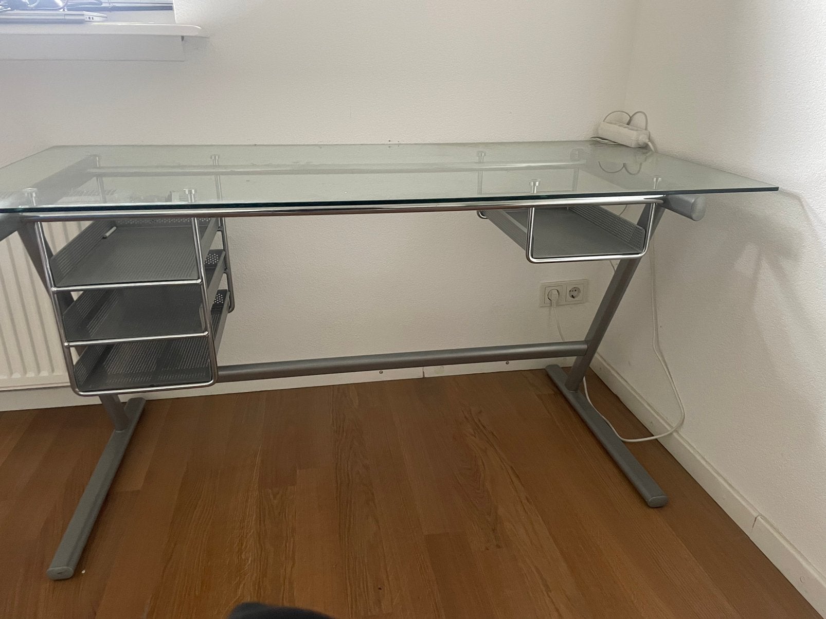 Transparant bureau, Ophalen, Zo goed als nieuw