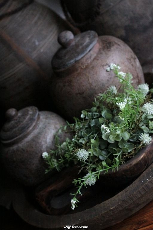 Zijden bol groen met witte bloemetjes, Www.jufbrocante.nl, Www.jufbrocante.nl, Nieuw, Ophalen of Verzenden