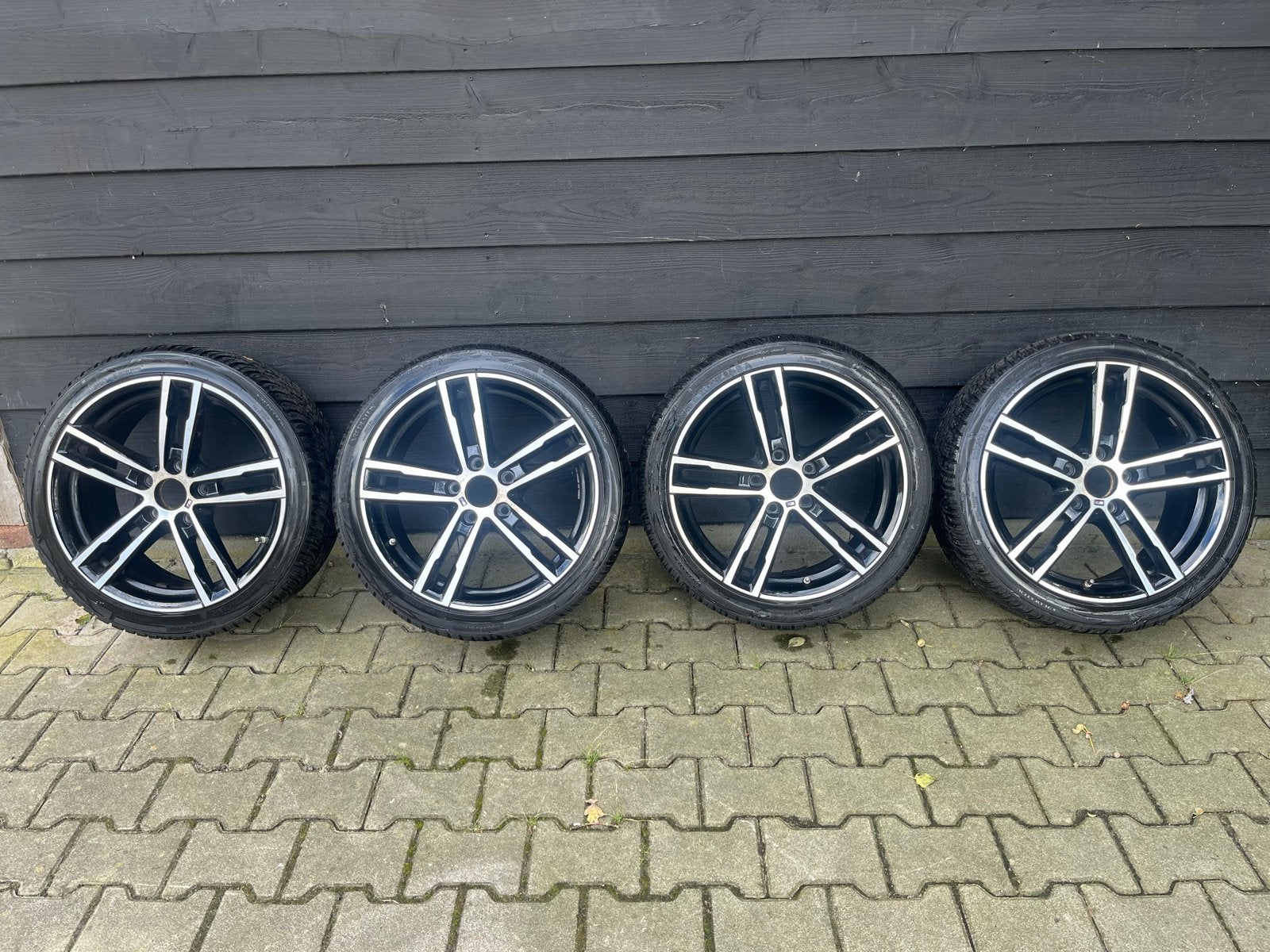 BMW M 18 inch velgen + Winterbanden 225/40 R18, Auto-onderdelen, Ophalen, 18 inch, Gebruikt, Banden en Velgen