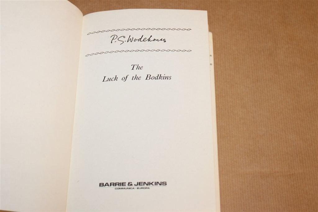 The Luck of the Bodkins — Wodehouse, Barrie & Jenkins 1975, Boeken, Ophalen of Verzenden, Gelezen