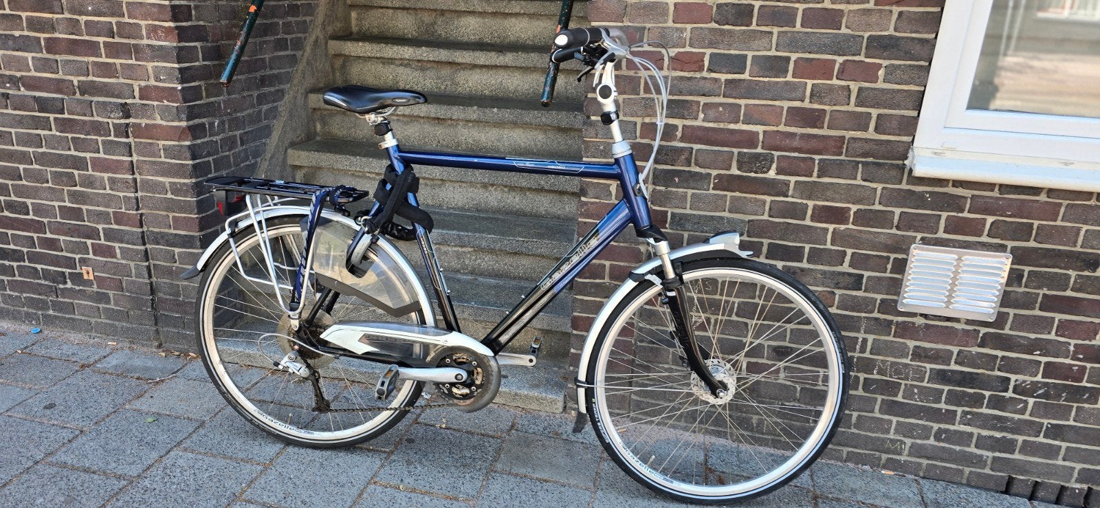 Goed Gazelle heren fiets
24 versnellingen
Handremmen
28 inch, Ophalen, Gebruikt, Gazelle, Versnellingen
