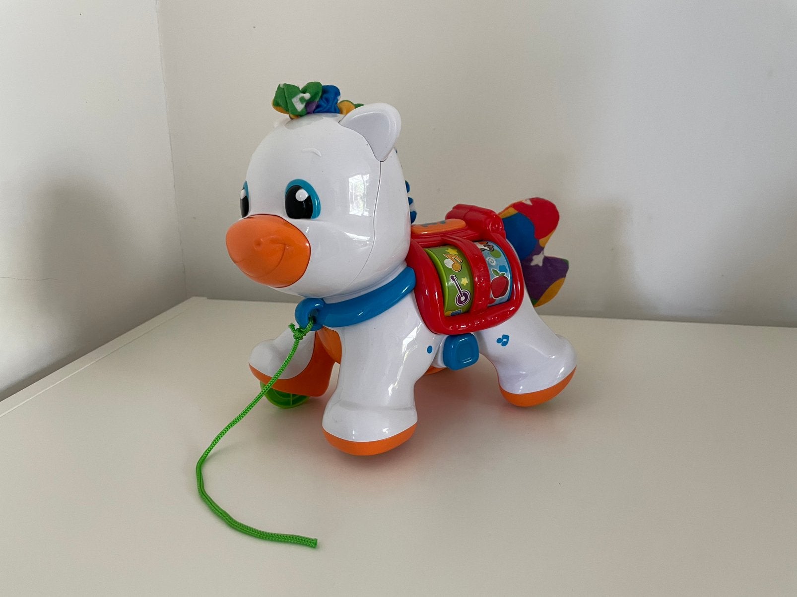 Baby Clementoni Pony Trekdier Geluid 6 maanden - Heel goed, Ophalen of Verzenden, Zo goed als nieuw, Duw- of Trekspeelgoed, Met geluid