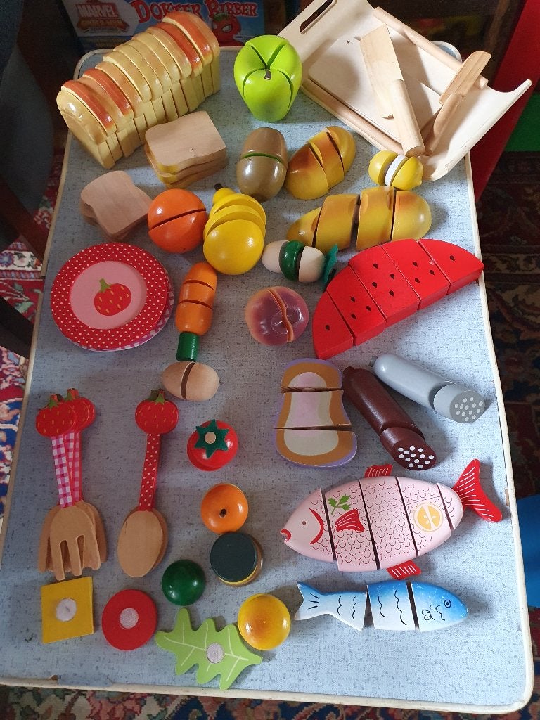 Grote speelkeuken met houten speelgoed eten, Ophalen, Gebruikt, Kunststof, Speelkeuken