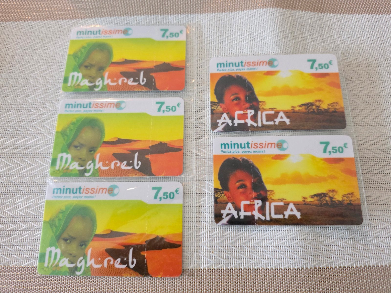 Nieuwe Minutissime Prepaidkaarten - Maghreb & Africa (5 stuk, Telecommunicatie, Prepaidkaarten en Simkaarten, Ophalen of Verzenden