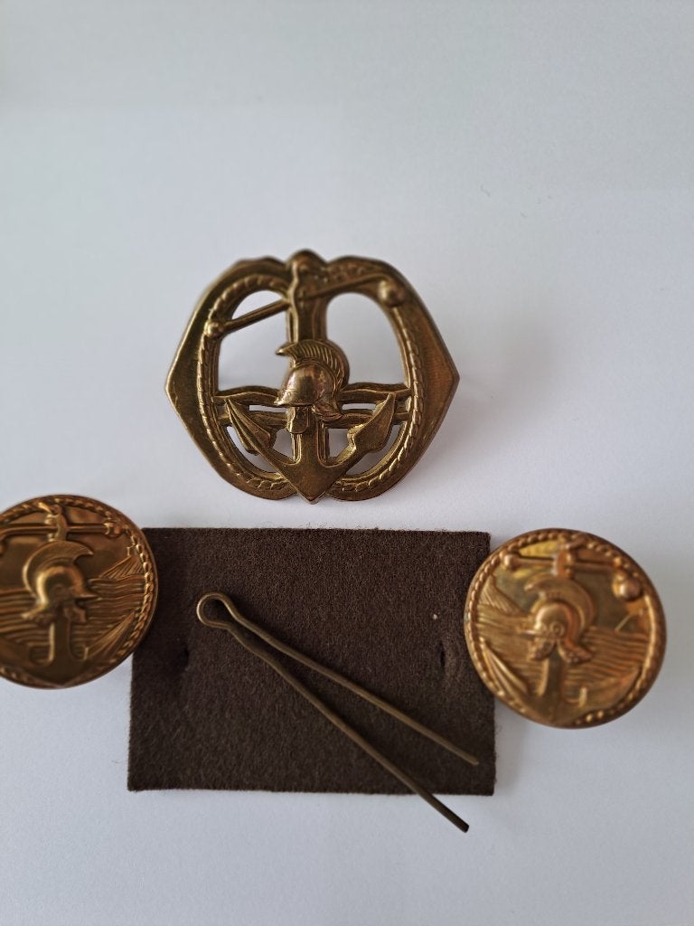 Baretembleem Pontonniers Hoornse Metaalwarenfabriek, Ophalen of Verzenden, Landmacht, Nederland, Embleem of Badge