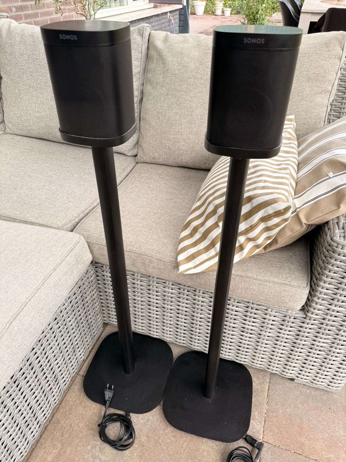 Set Sonos One incl voet / standaard., Audio, Tv en Foto, Home Cinema-sets, Soundbar, Zo goed als nieuw, Overige spelers, Ophalen
