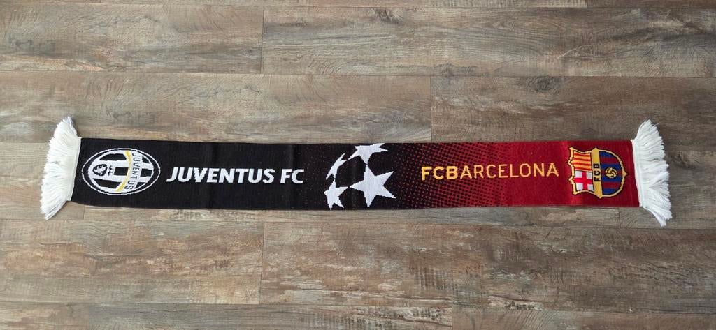 Sjaal Juventus - FC Barcelona, Ophalen of Verzenden, Zo goed als nieuw, Buitenlandse clubs, Vaantje of Sjaal
