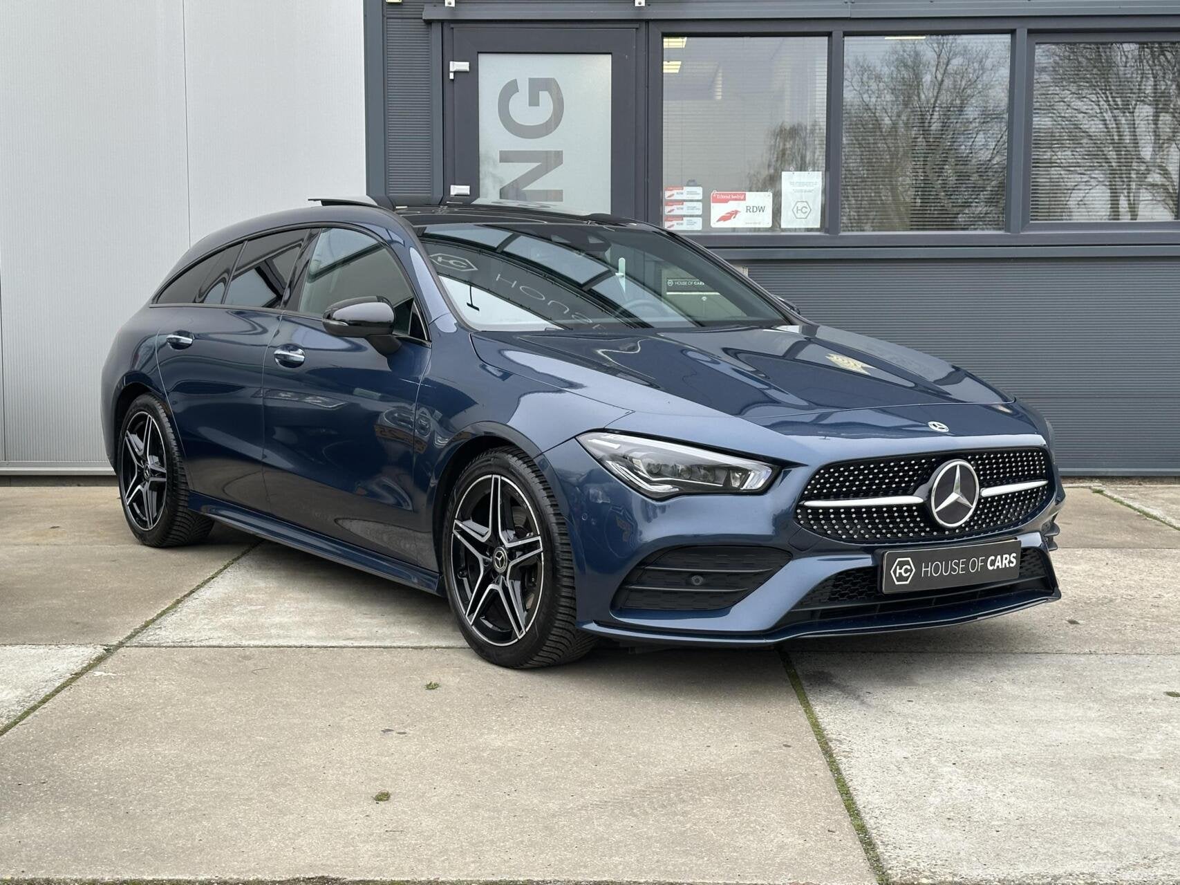 Mercedes-Benz CLA180d Shooting Brake Business Solution AMG, Auto's, CLA, 4 cilinders, Blauw, 116 pk