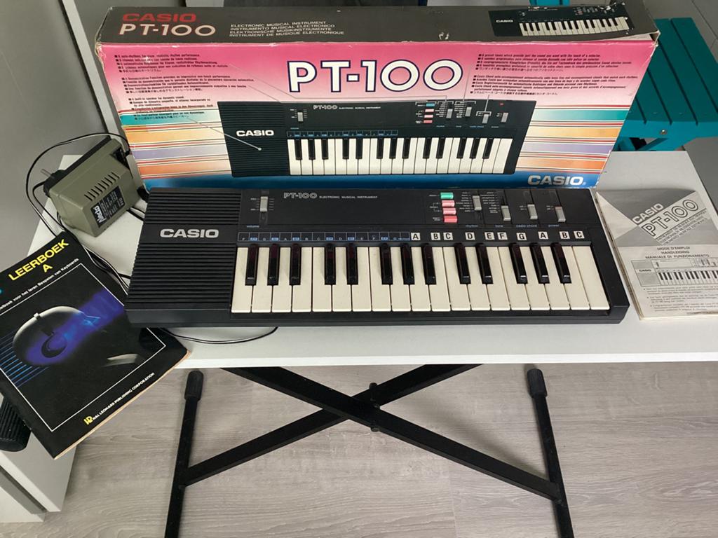 Casio keybord met standaard, Ophalen, Casio, Met standaard, 61 toetsen