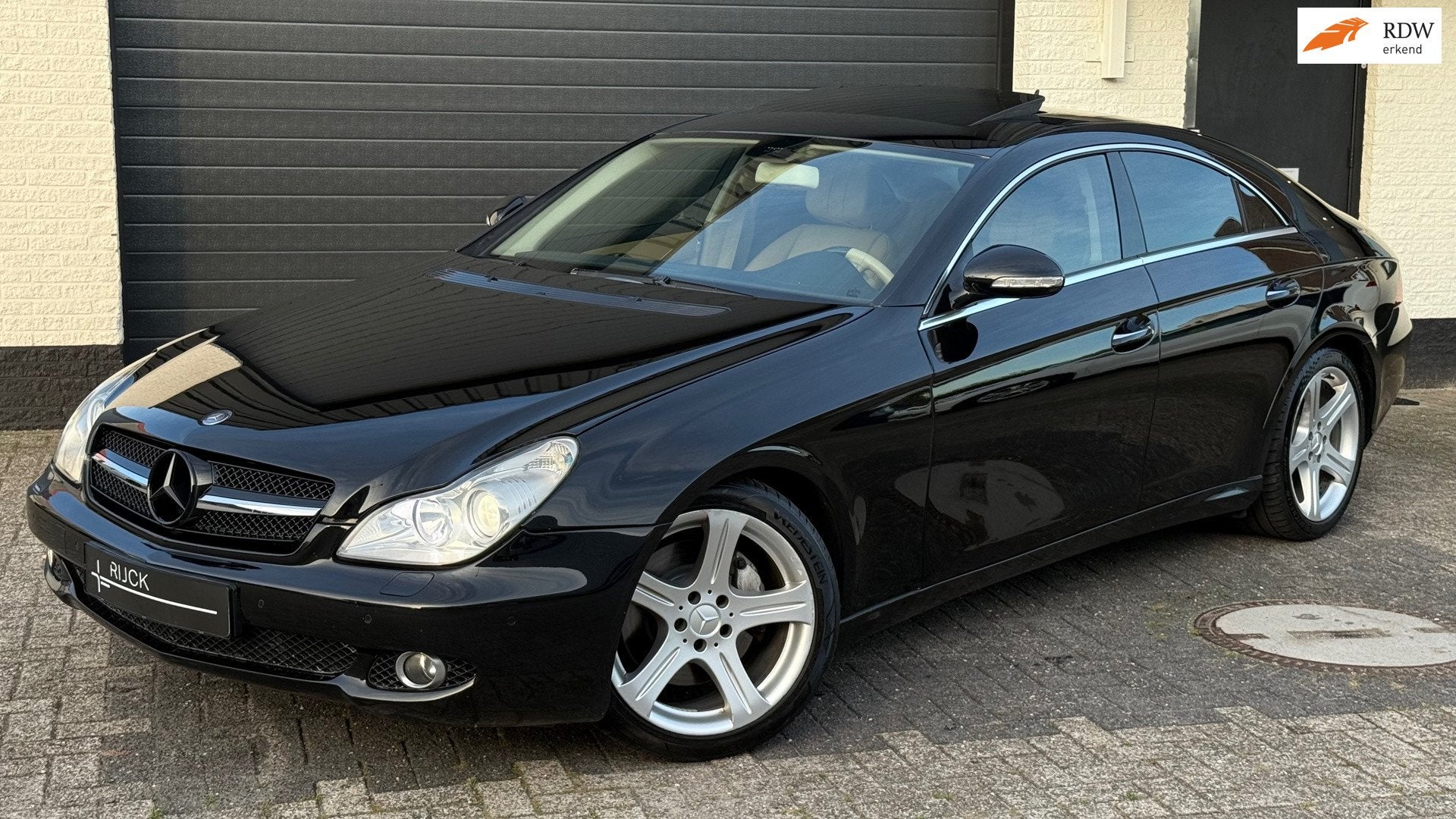 Mercedes-Benz CLS-klasse 350 CGI Prestige | Pano | Memory |, Auto's, Achterwielaandrijving, Gebruikt, Beige, Zwart