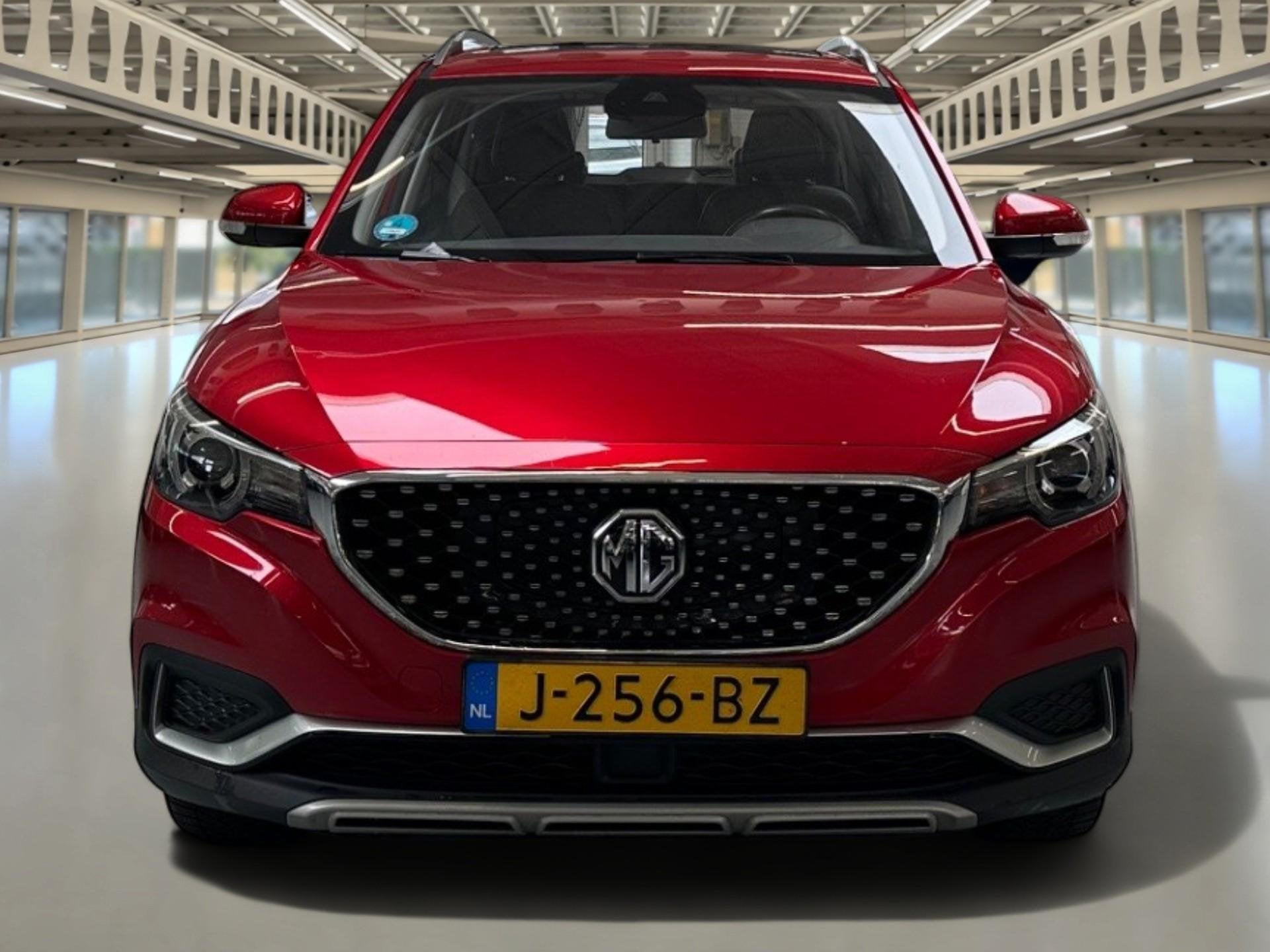 MG MG ZS EV Luxury 45 kWh PanoDak, CarPlay, Navi+Camera, Led, Auto's, 45 kWh, Gebruikt, 143 pk, ZS