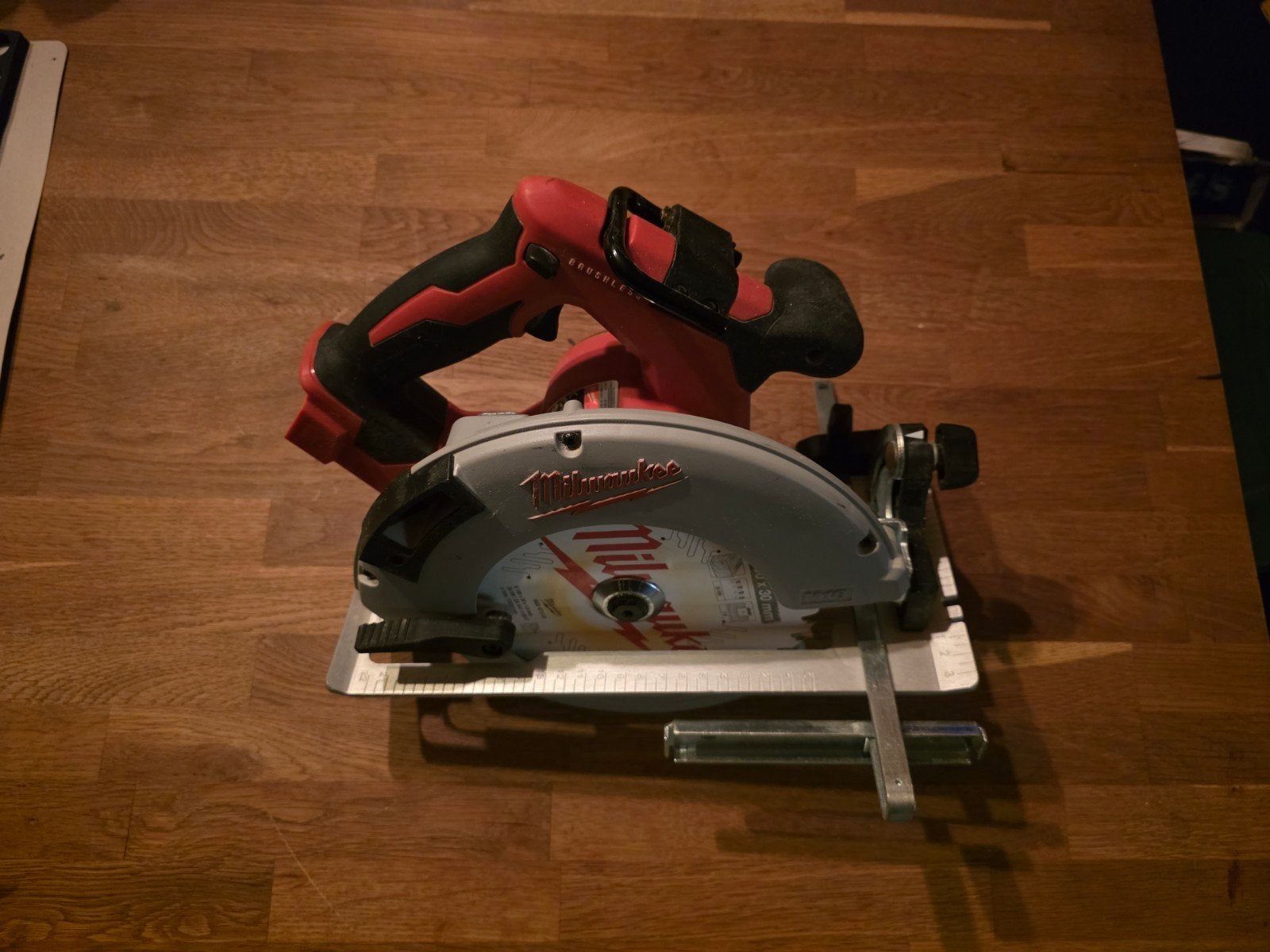 milwauke m18 blsc66 hand cirkelzaag, Ophalen, Cirkelzaag, Zo goed als nieuw, Milwaukee