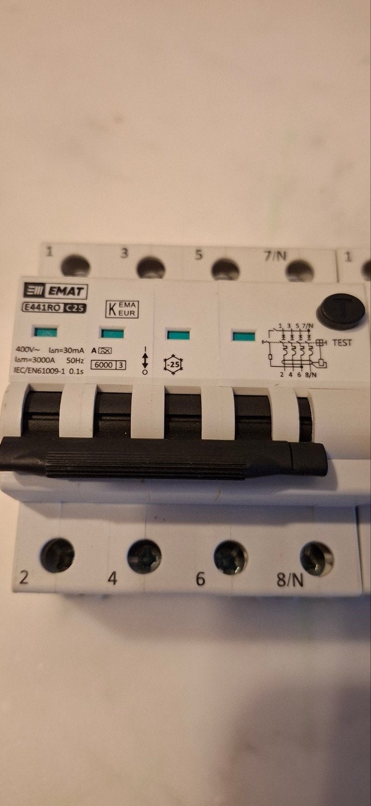 EMAT Aardlekautomaat E441RO C25 30ma 3fase 4p - Nieuw, Ophalen of Verzenden, Nieuw, Emat, Aardlekautomaat