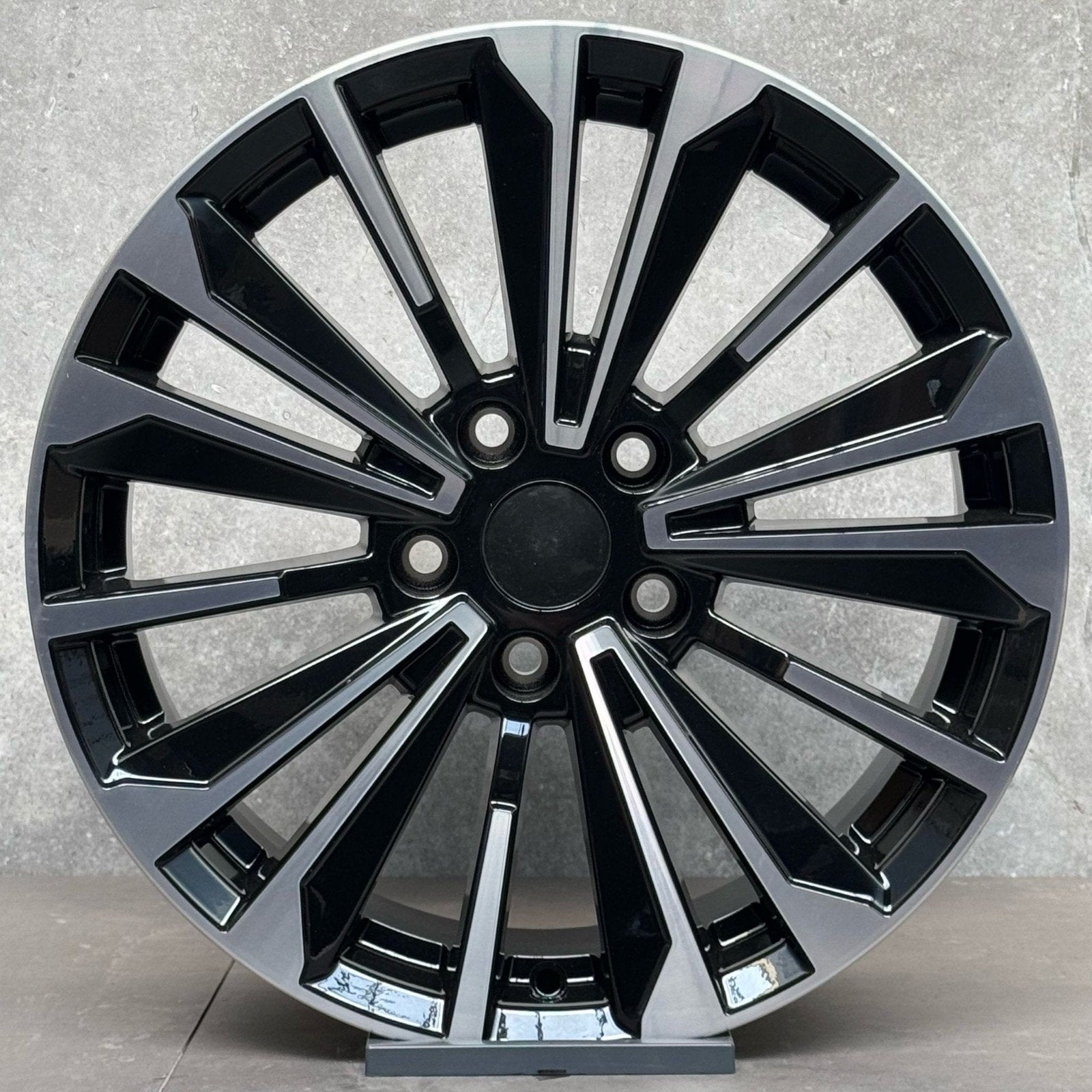 NIEUW 17" KYOTO Velgen 5x114.3 pastop Lexus Toyota Suzuki, Gebruikt, Banden en Velgen, Personenwagen, Oz